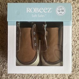 Robeez Soft Soles boys 12-18 months